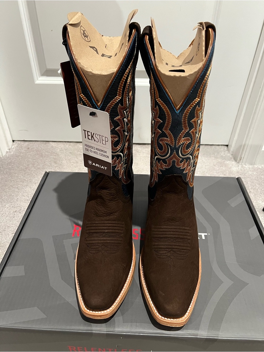 Ariat Futurity Relentless bama cowboy boots - Picture 1 of 7
